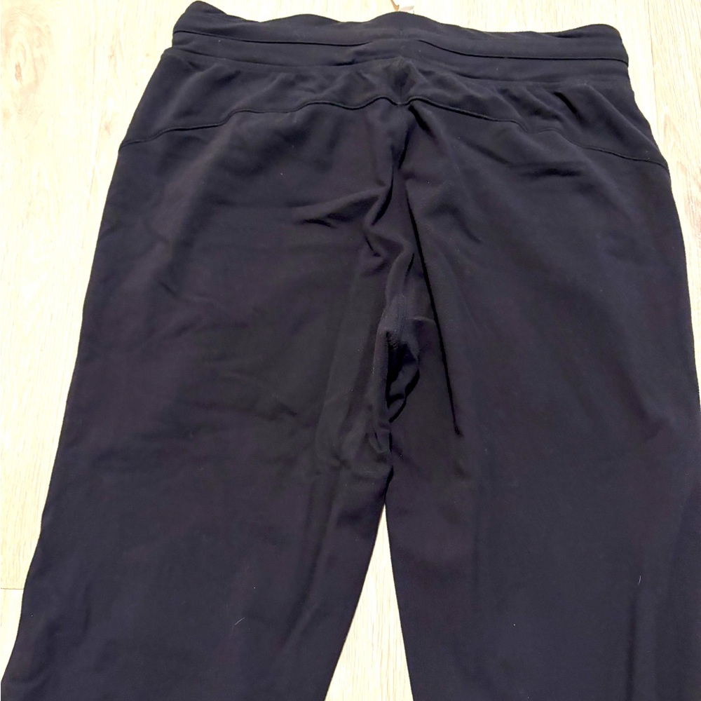 Lu Lu jogger